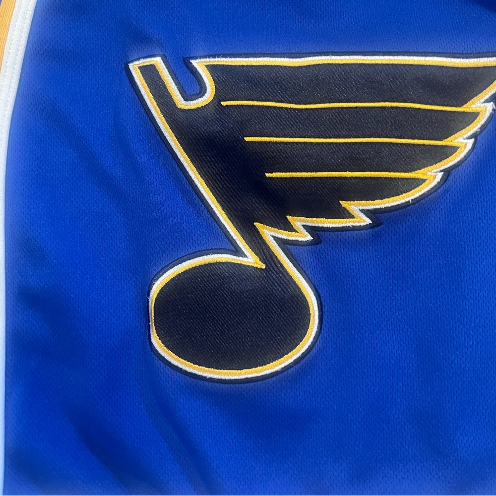 NHL St Louis Blues NHL Hockey Jersey TODDLER SIZE 4/5 - Picture 2 of 5